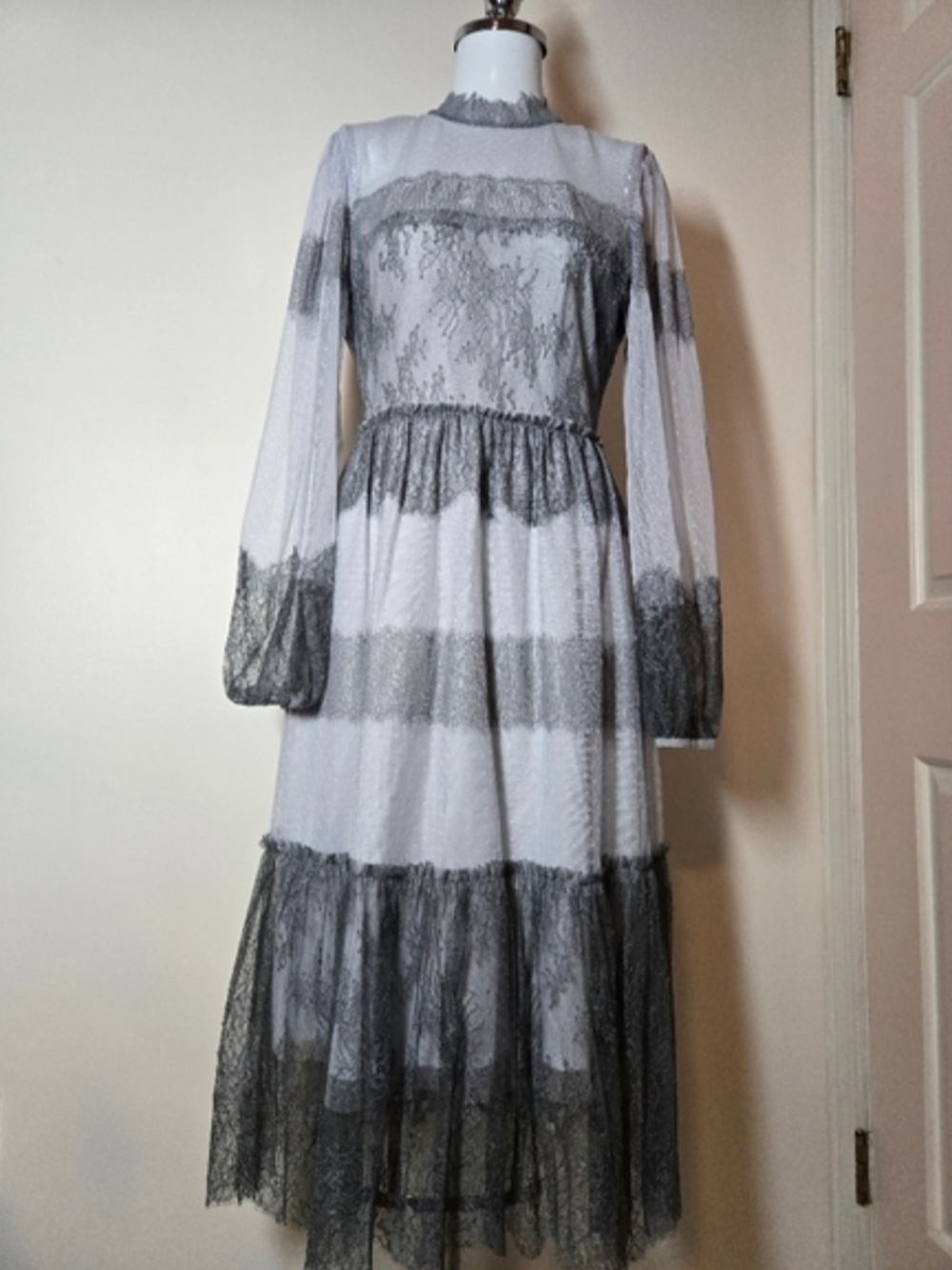 BCBGMaxAzria Gray Sheer Lace Long-Sleeve Maxi Dress-NWOT